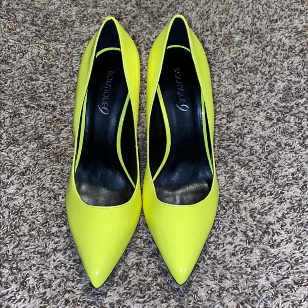 Neon pumps!